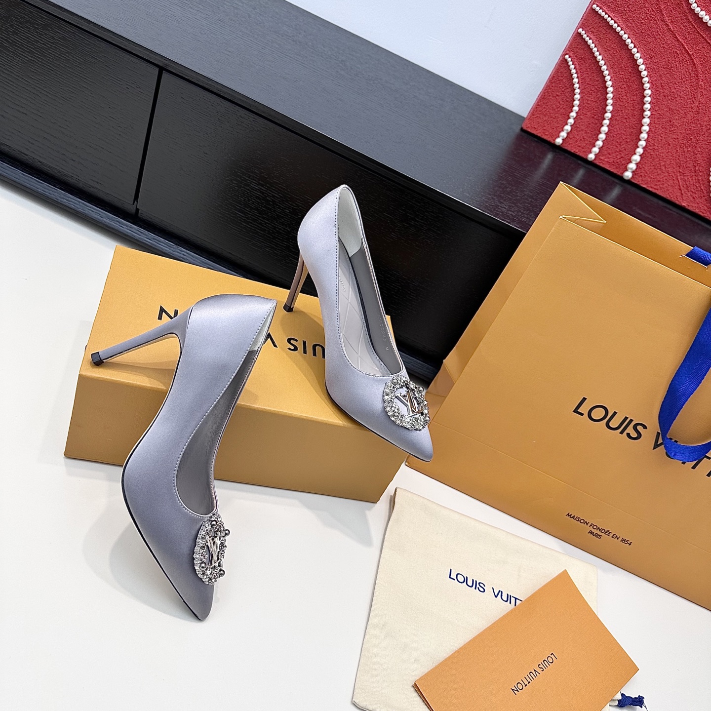 Women's high heels